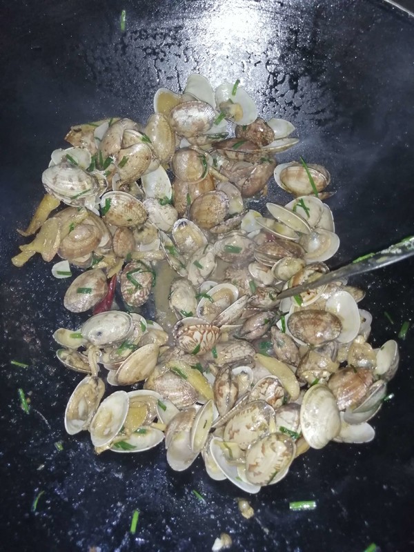 Stir-fried Clams recipe