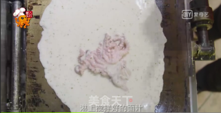 The Process of Making Japanese Seafood Pancakes recipe