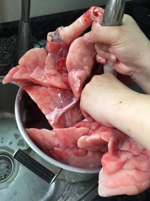 How to Clean Pig Lungs recipe