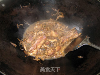 Stewed Pork Ribs with Bamboo Shoots and Dried Vegetables recipe