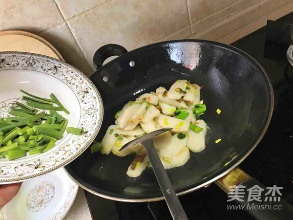 Stir-fried Rice Cake with Green Vegetables recipe
