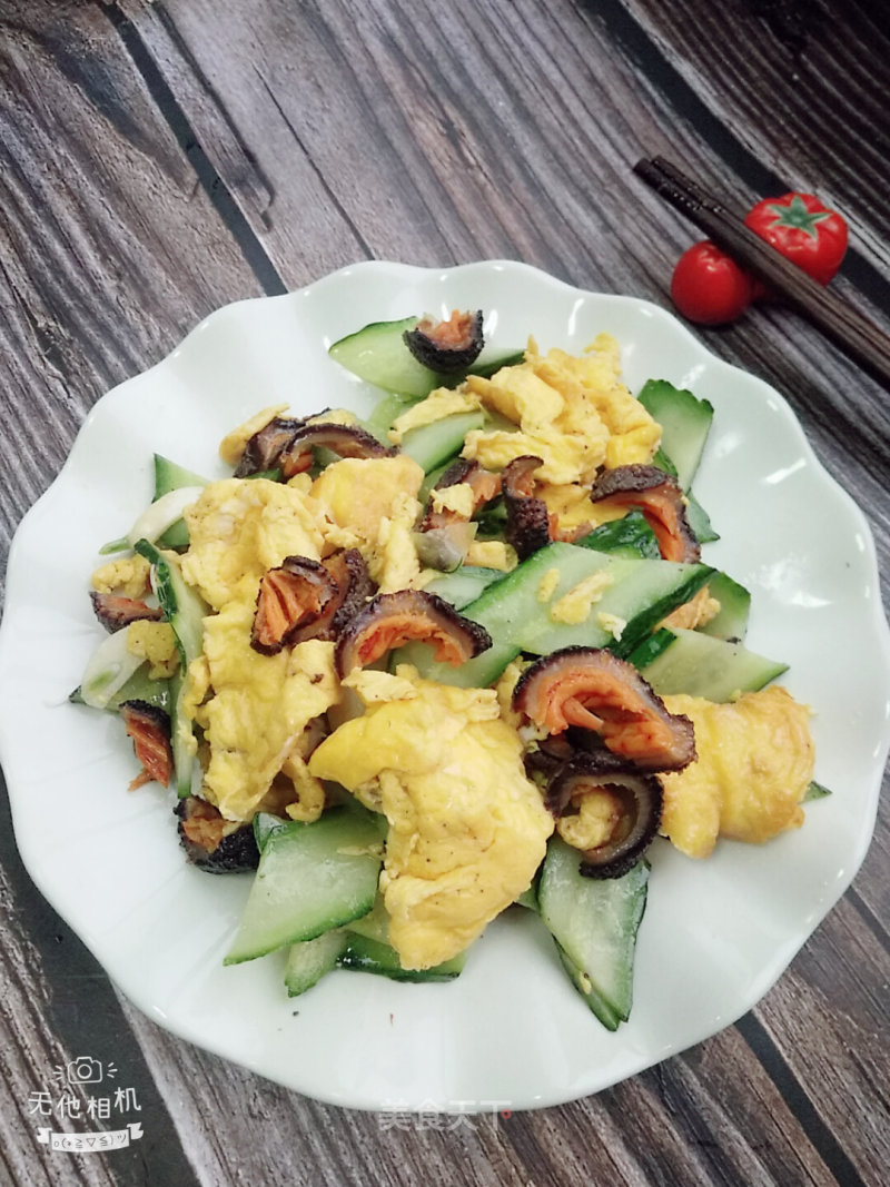 Fried Sea Cucumber with Cucumber and Egg recipe