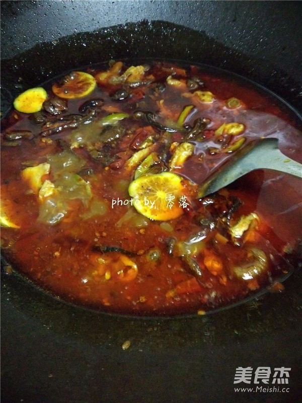Hongguo's Recipe: Lemon Spicy Chicken Hot Pot recipe
