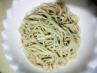 Marinated Cold Noodles with Tomatoes and Ham recipe