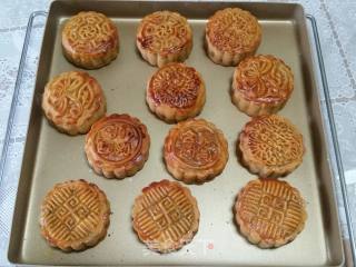 Cantonese-style Egg Yolk and Chestnut Paste Mooncakes recipe