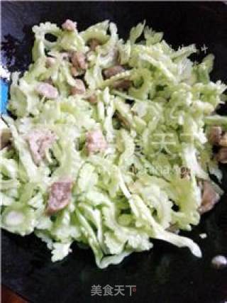 Bitter Gourd Carrot Slices recipe