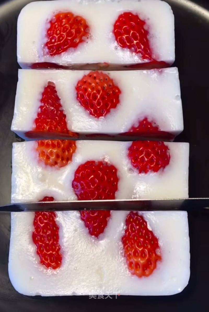 Strawberry Milk Pudding recipe