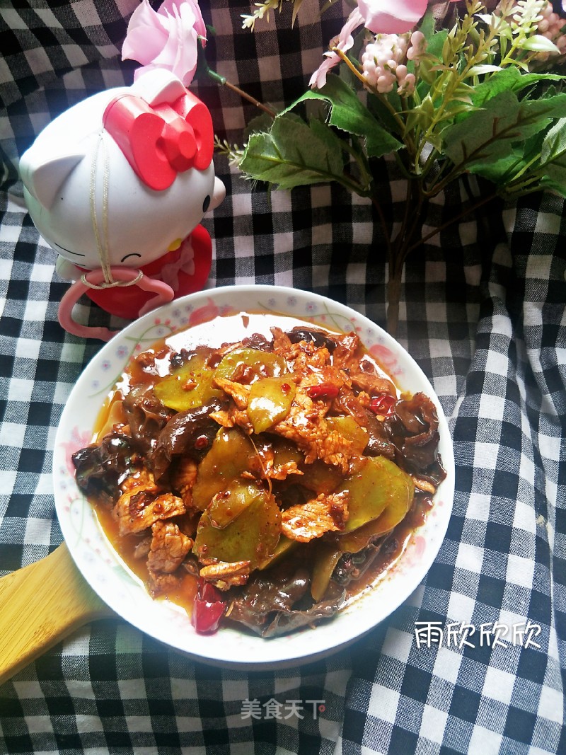 Stir-fried Pork with Lettuce recipe
