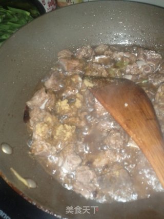 Hand-made Noodles are Also Steamed in The Sauna-----simmered Noodles with Beans and Ribs recipe