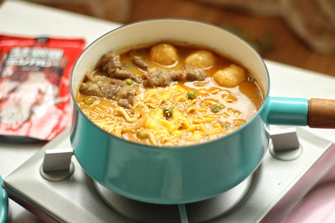 Curry Beef and Cheese Pot