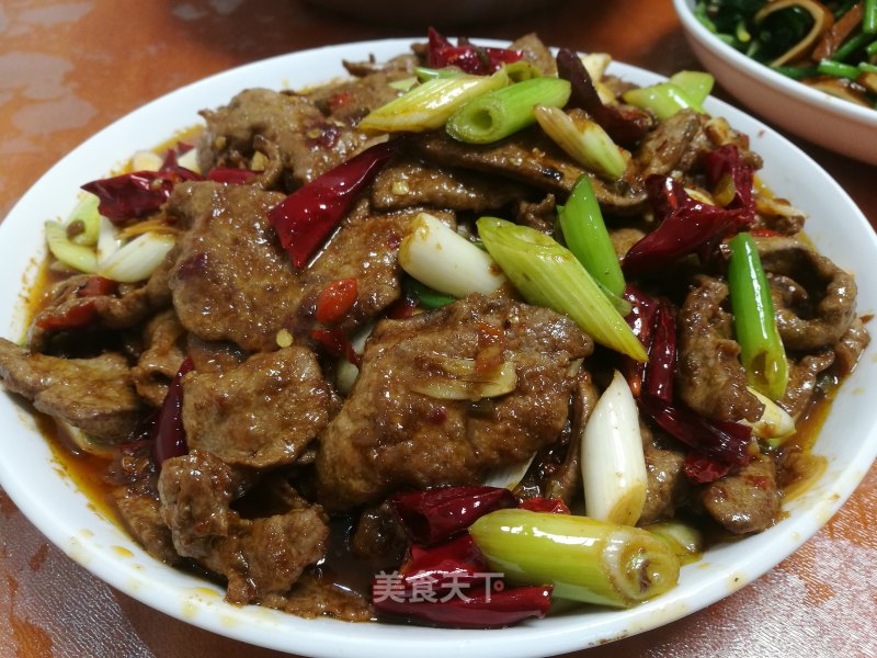 Stir-fried Pork Liver with Pickled Peppers and Green Onions recipe