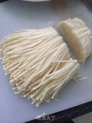 Steamed Sea Bass with Enoki Mushroom recipe