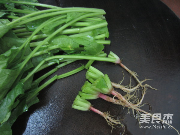 Chinese Wolfberry and Pork Liver Soup recipe