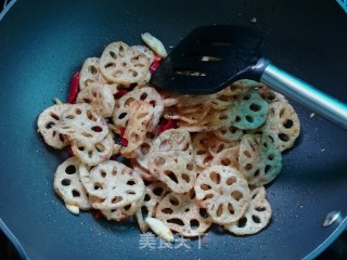Twice-cooked Lotus Root Slices recipe