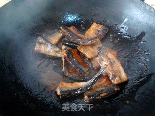 Grilled Saury with Japanese Salad Sauce recipe