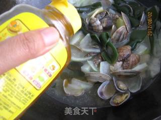 Winter Melon, Kelp, Flower and Clam Soup recipe
