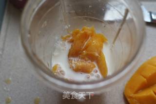 Mango Milkshake recipe