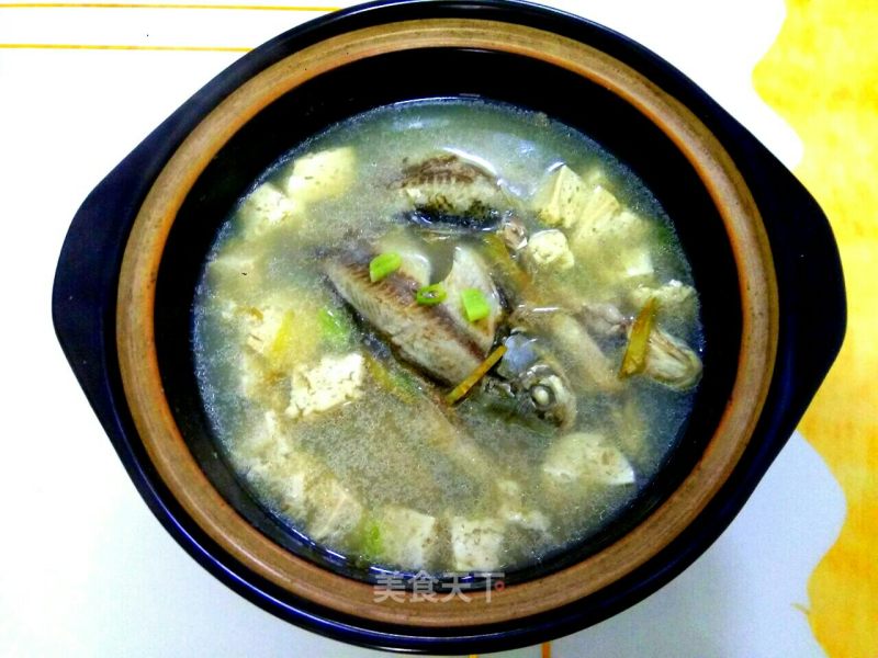 Casserole Crucian Carp Tofu Soup recipe