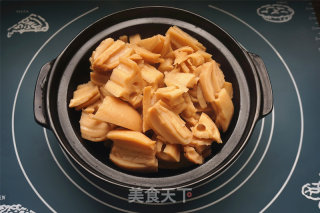 Braised Pork Belly with Lotus Root recipe