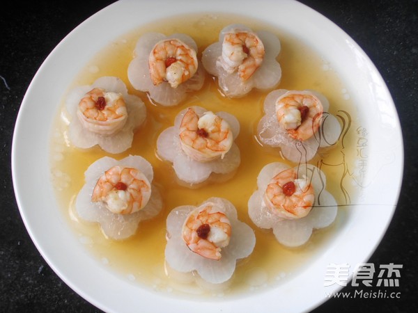 Steamed Prawn Balls with Radish recipe