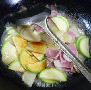 Stir-fried Potatoes with Bacon and Zucchini recipe