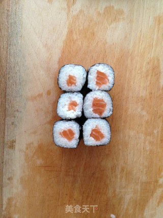 Salmon Sushi-to be Precise, It is Actually Maki&sashimi recipe