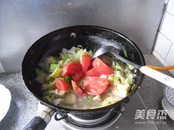 Stir-fried Green Kale with Tomatoes recipe