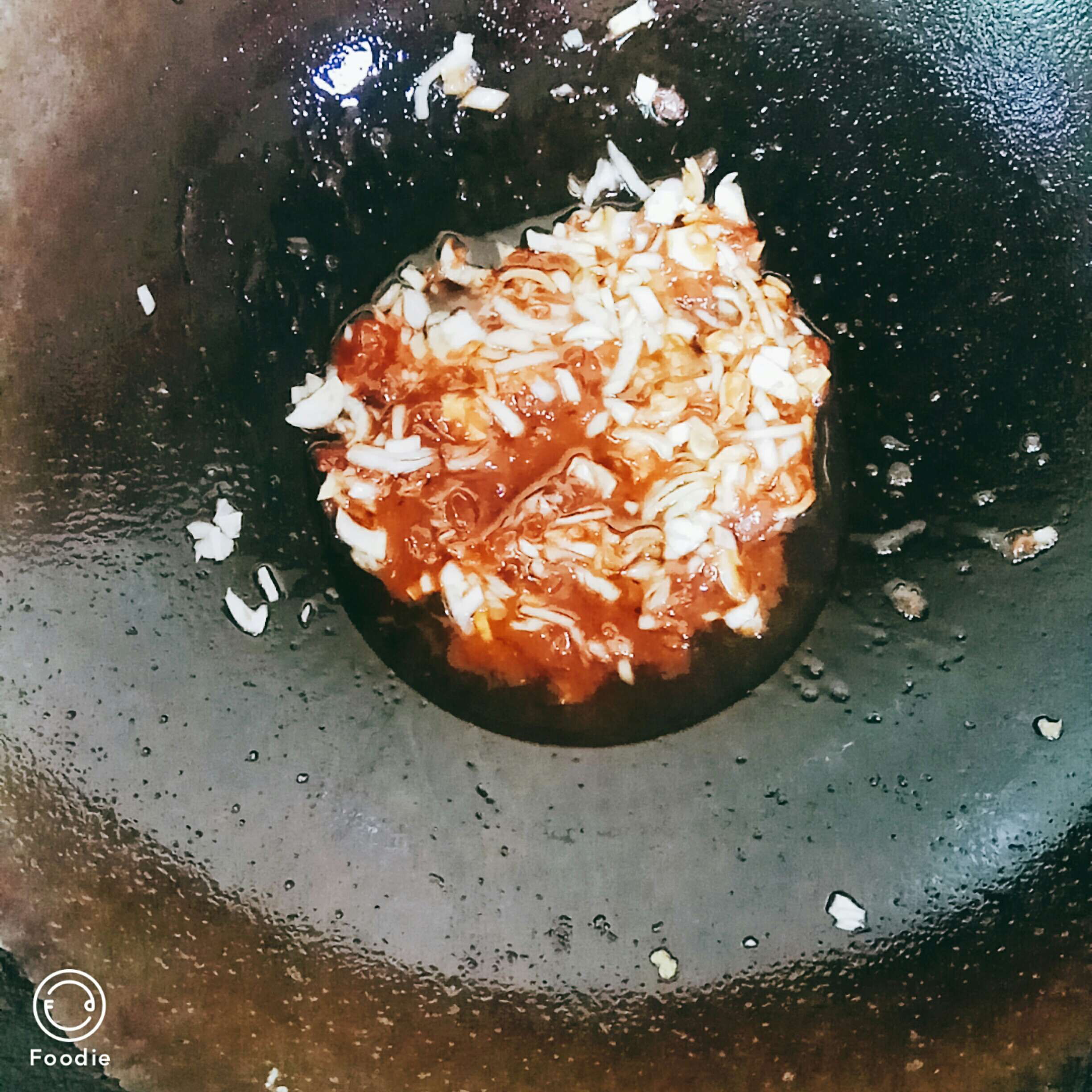 Scrambled Egg Chili with Sauce recipe
