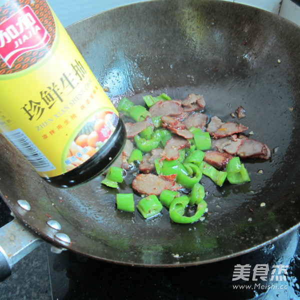 Barbecued Pork with Green Pepper recipe