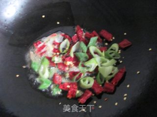 Fried Noodles with Mung Bean Sprouts recipe