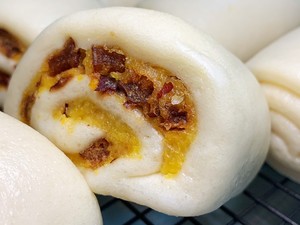 Date-flavored Corn Steamed Buns ~~ Eat Some Whole Grains Series recipe
