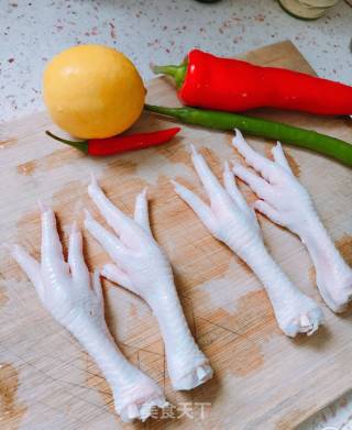 Ecstasy Hot and Sour Chicken Feet recipe