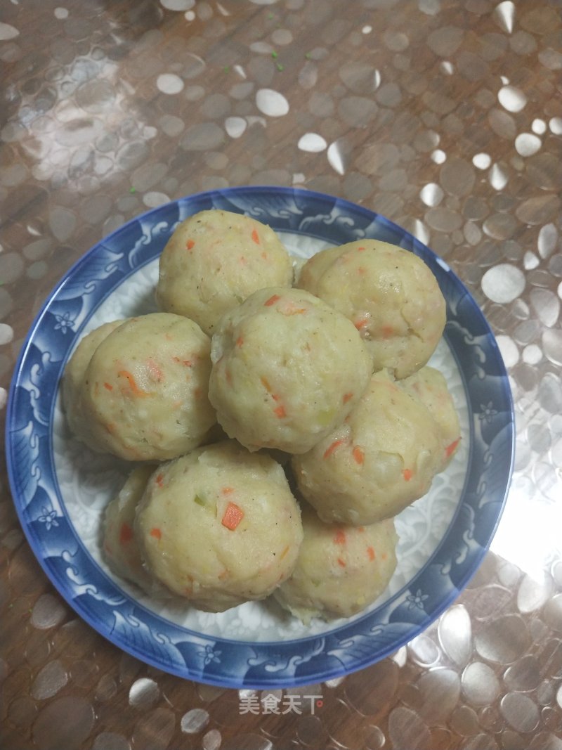 Steamed Potato Meatballs recipe