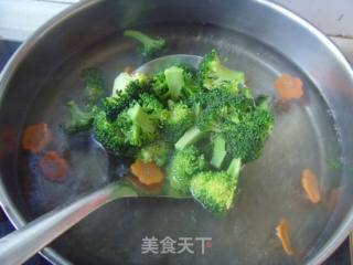 Fresh and Refreshing---broccoli in Oyster Sauce recipe