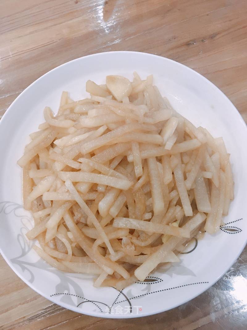Vegetarian Stir-fried Shredded Radish recipe