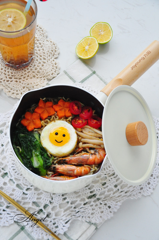 Instant Noodles Canteen recipe