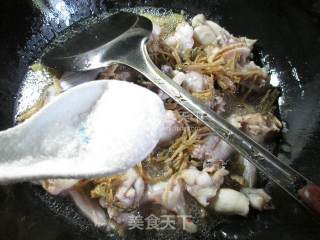 Boiled Bullfrog with Bamboo Shoots and Dried Vegetables recipe