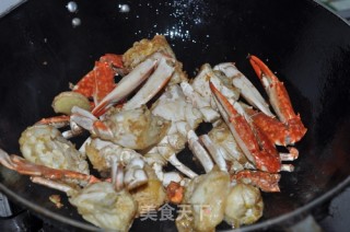 Stir-fried Crab with Scallion and Ginger recipe