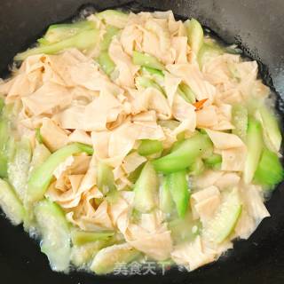 Loofah Burnt Tofu Skin recipe