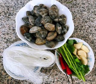 Garlic Microwave Clam Vermicelli #懒人饭# recipe