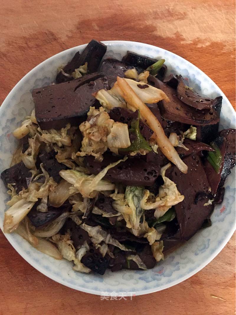 Stir-fried Cabbage with Pork Blood recipe