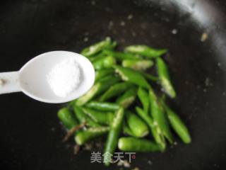 Korean Style Stir-fried Green Pepper with Dried Whitebait recipe