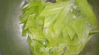 Guizhou Green Bamboo Shoots and Pork Ears recipe