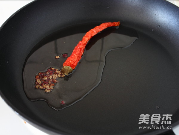 Kung Pao Chicken with Fungus recipe