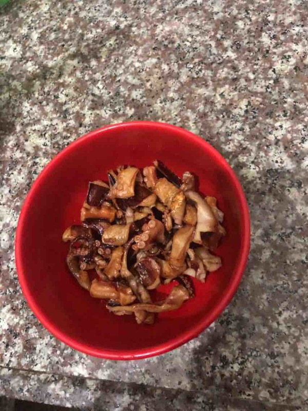 Octopus and Lotus Seed Pork Bone Porridge recipe