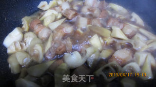 Braised Pork Belly with Spring Bamboo Shoots recipe