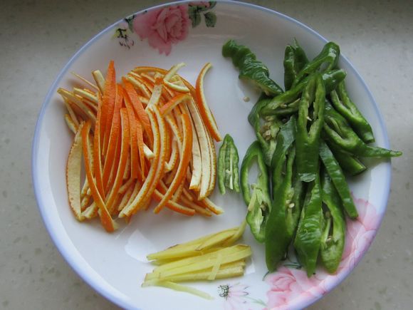 Stir-fried Shredded Pork with Orange Peel recipe