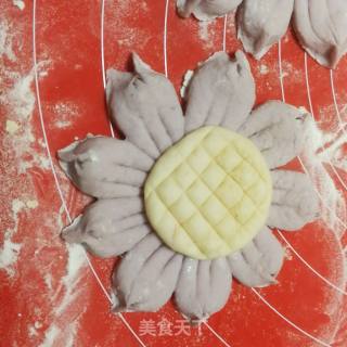 Huaxiang Mantou ~ Sunflower recipe