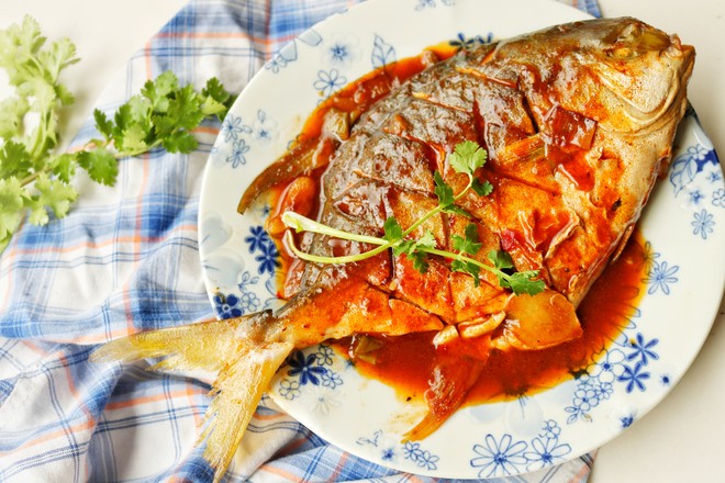 Braised Pomfret with Cumin Sauce recipe