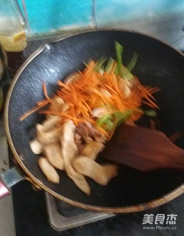 Vegetarian Chicken Wings Stir-fried Pork recipe